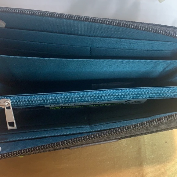 TRAVELON SAFE [ID] WALLET - Picture 4 of 5